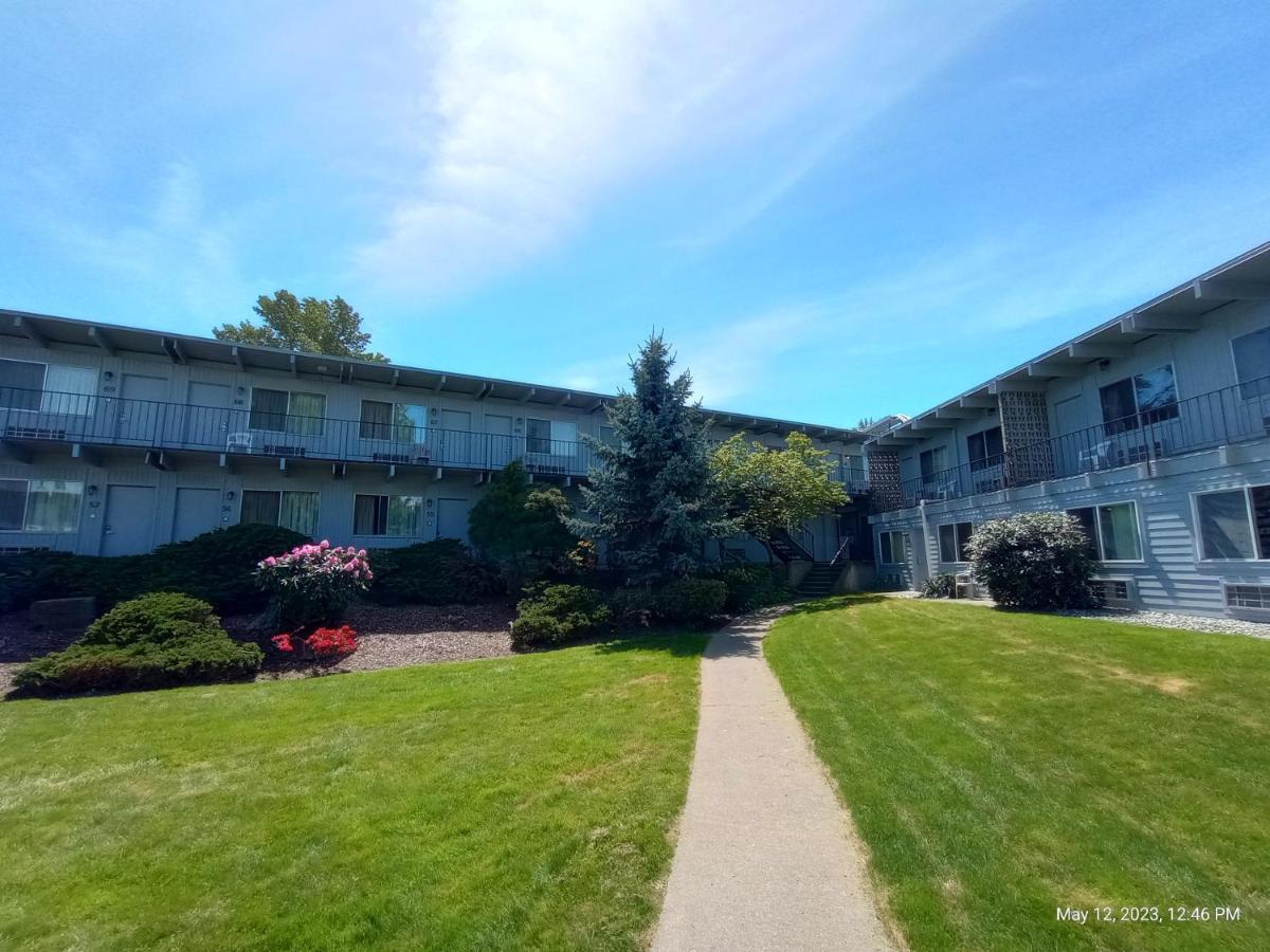 Cocusa Motel Burlington Zewnętrze zdjęcie